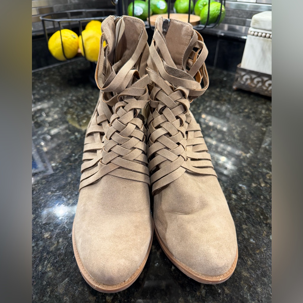 Justfab Beige Lace-Up Boots
